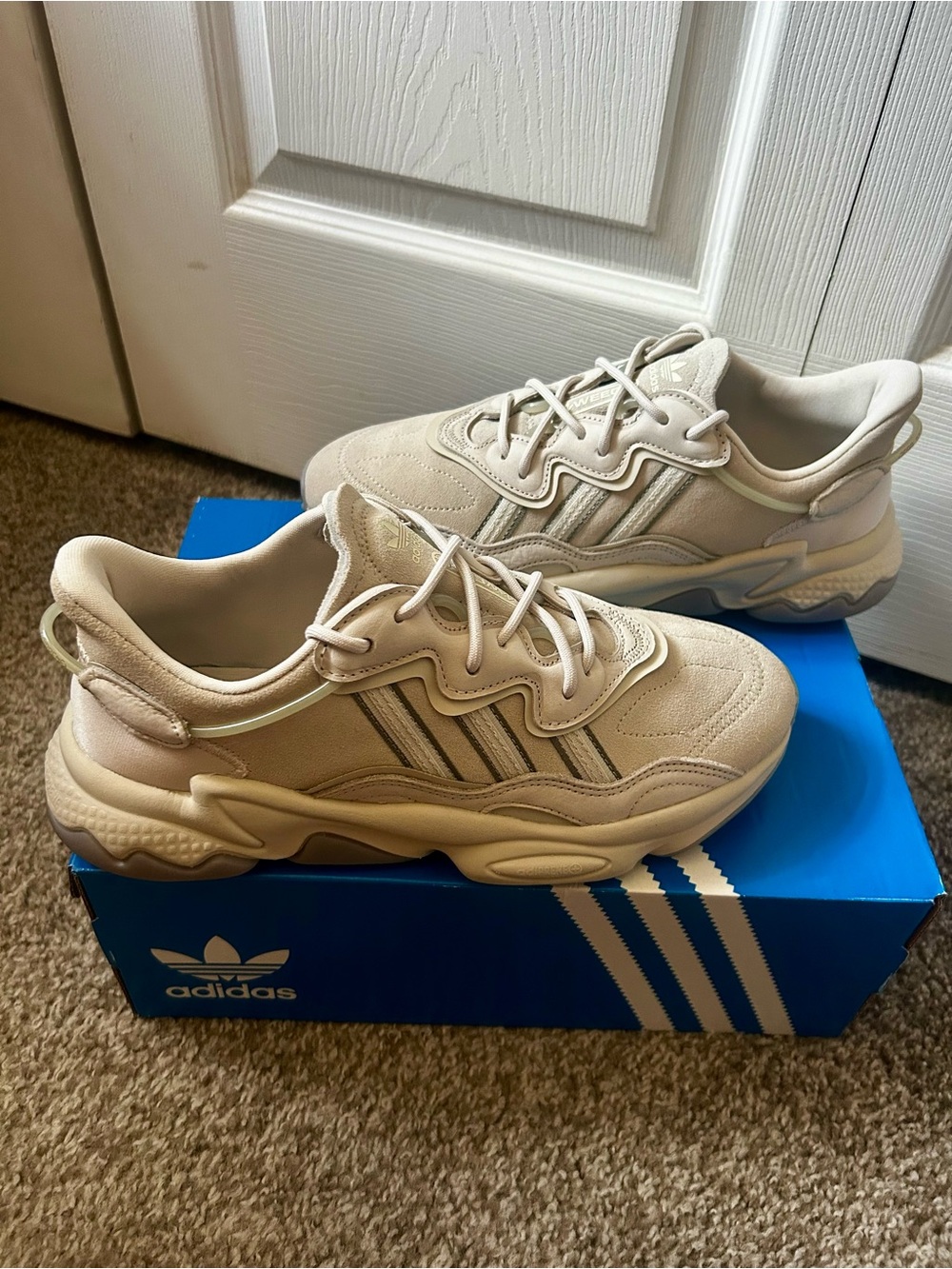 Adidas Ozweego Bliss Women’s 8.5 Neutral Beige Cream Sneakers NWOT w/ Box